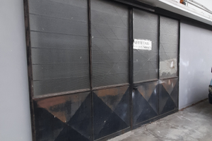 Locale adibito a magazzino e deposito