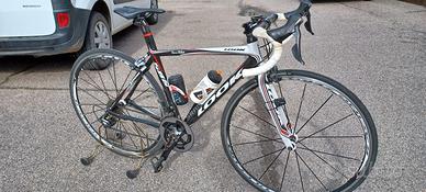 Bici da corsa in carbonio Look