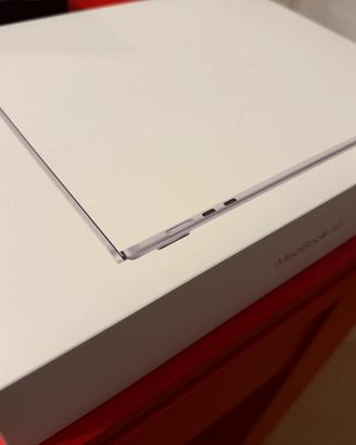 Apple MacBook Air 15” M4 NUOVO