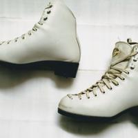 Scarponcini pattinaggio a rotelle