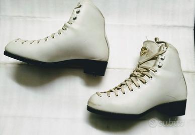 Scarponcini pattinaggio a rotelle