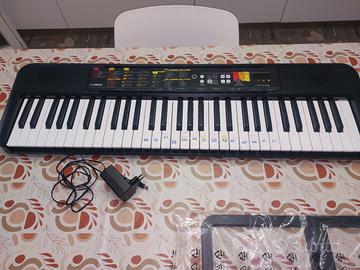 Tastiera Yamaha digital kleyboard PSR-F52