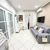 4 LOCALI A NAPOLI