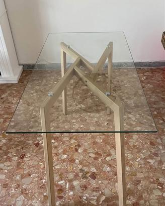Tavolo da pranzo in vetro