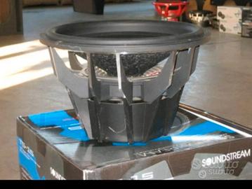 subwoofer e amplificatore