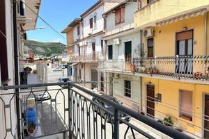 4 LOCALI A BOTRICELLO