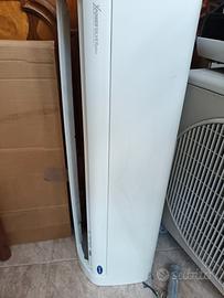 Condizionatore Carrier 42NQV009S – 220-240V, 2.65 