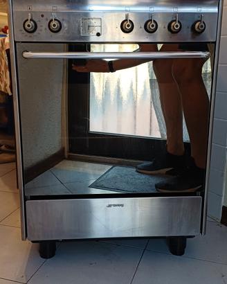 Cucina a gas Smeg 4 fuochi + forno ventilato. 