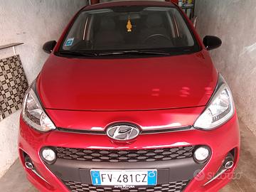 Automobile Hyundai i10
