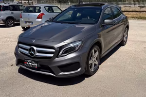 Mercedes-benz GLA 200 d Automatic Premium