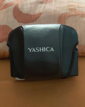 Yashica MF-2 Fotocamera Analogica