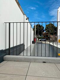 RECINZIONE GIARDINO CON CENCELLETTO CON SERRATURA