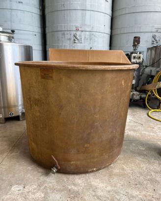 Mastella per liquidi alimentari con rubinetto
