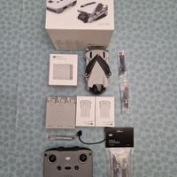 Drone  DJI MINI 3 con accessori 