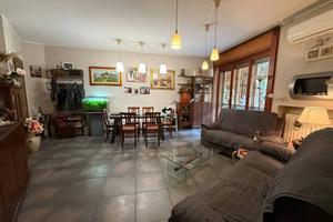 Appartamento di 122 m² con 4 locali e box auto a M