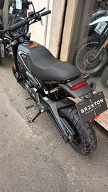 Brixton Crossfire 125 XS125