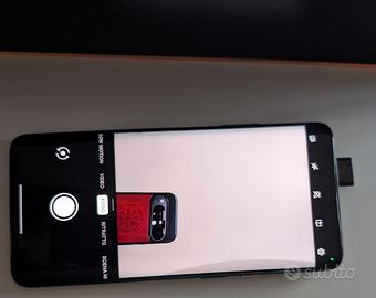 cellulare oneplus  7t Maclaren