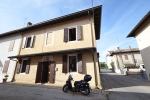 Bifamiliare con giardino