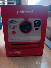 polaroid rossa