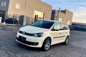 Volkswagen Touran 2.0 TDI 177 CV DSG Highline