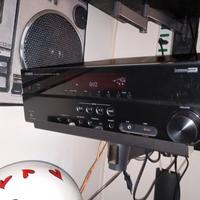 Amplificatore  Yamaha  più due casse e subwoofer 