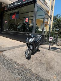 Honda SH 125 SPORT