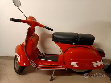 VESPA RALLY 200. LAMBRETTA SPECIAL. GUZZINO 65