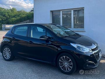 Peugeot 208 BlueHDi 100 S&S 5 porte Allure