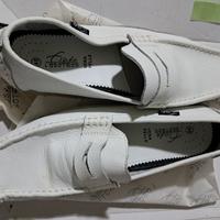 mocassini colore bianco