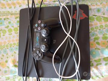 PS4 slim 