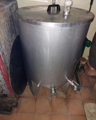 Fusto, botte in acciaio inox per vino 400 lt