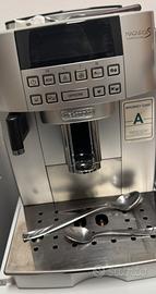 Macchina caffè in grani in buono stato
