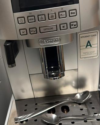 Macchina caffè in grani in buono stato