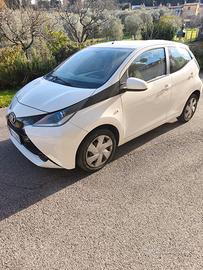 Toyota Aygo X 1.0-business 51kw (69 CV)