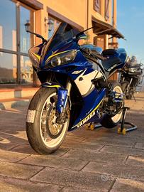 Yamaha R1