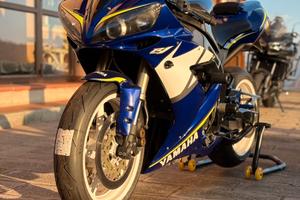 Yamaha R1