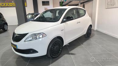 Lancia Ypsilon 1.0 FireFly 5 porte S&S Hybrid Silv