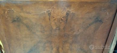 Antico letto in noce