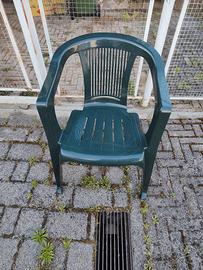 sedia di plastica verde