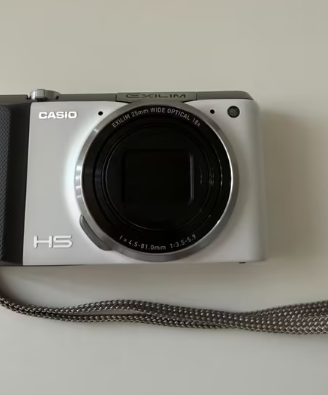 Casio Exilim EX-ZR700