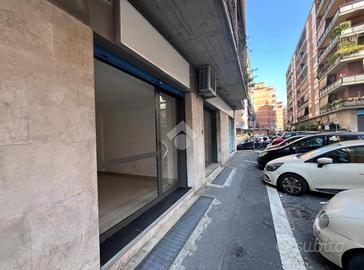 NEGOZIO A ROMA