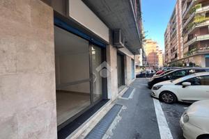 NEGOZIO A ROMA