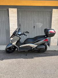 Yamaha xmax 250