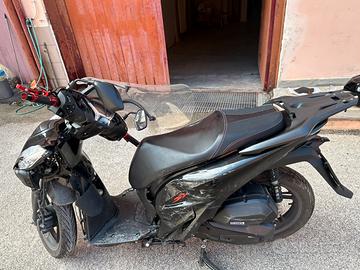 Sh 125 2024 incidentato