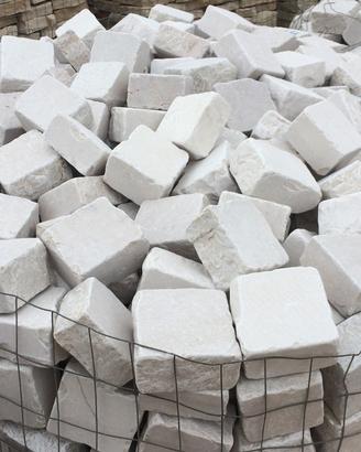Pietra di trani tranciata - cubetti anticati