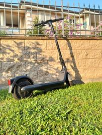 Monopattino elettrico Ninebot E2 Pro