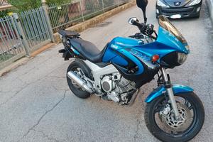 YAMAHA TDM 850