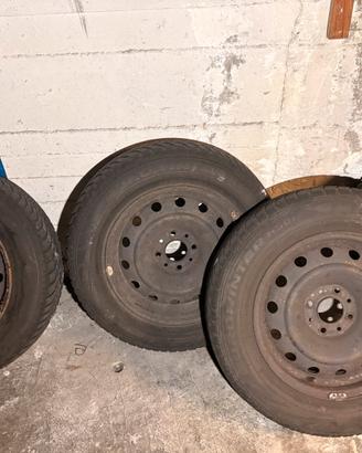 4 ruote R15 in acciao