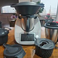 Bimby Vorwerk TM6 completo di accessori 