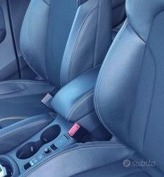 Poggia braccio AUDI Q3 del 2017